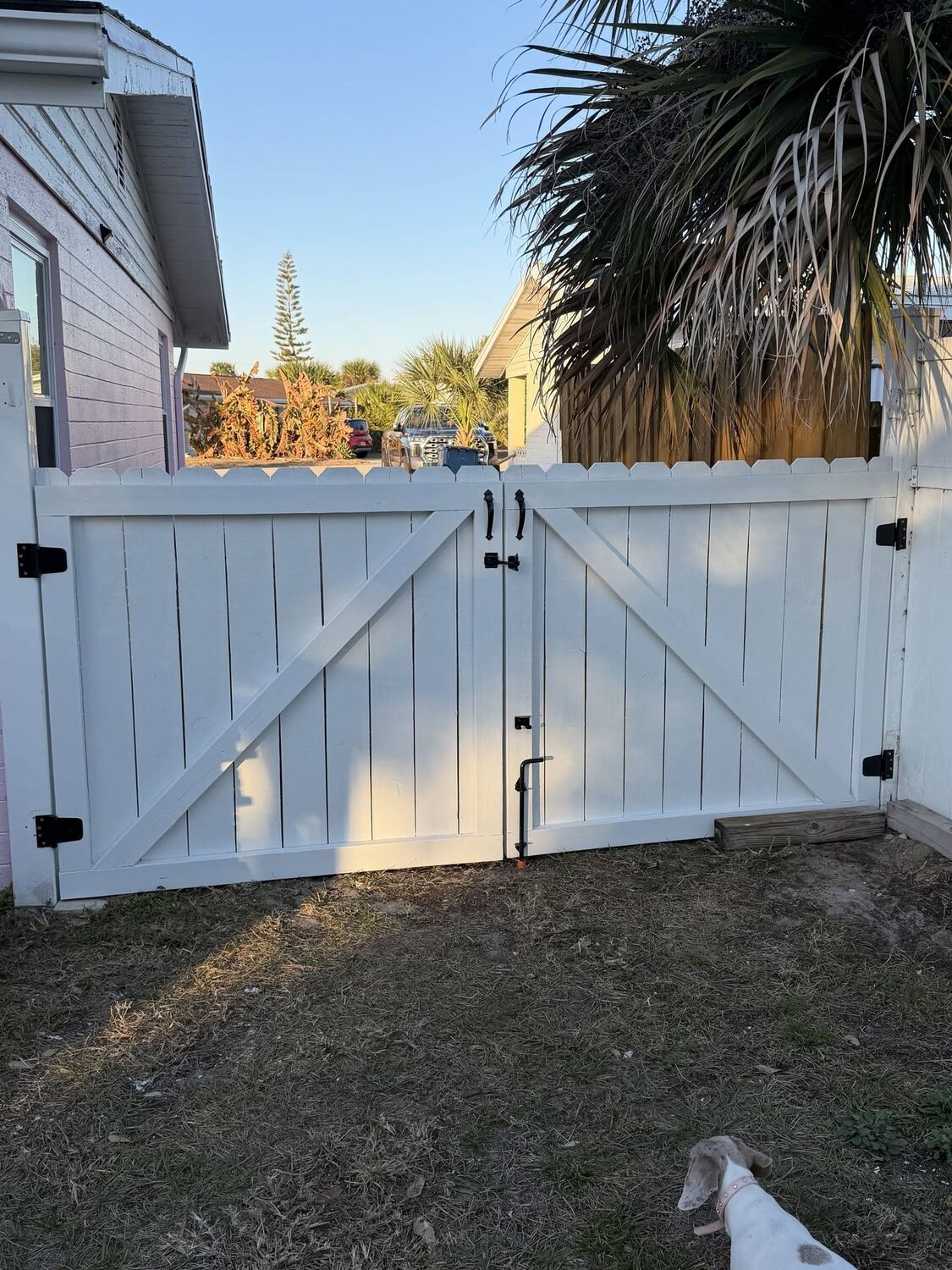 Custom gate installation detail